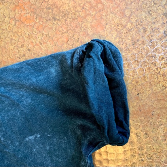 Guns ‘N Roses Graphic Tee - Picture 4 of 7